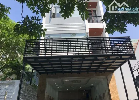 CẦN BÁN NHÀ MỚI XÂY NỘI THẤT HIỆN ĐẠI VÀ THOÁNG MÁT KHU PHỐ TÂY ĐƯỜNG BÀ TRIỆU
