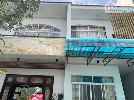 BÁN NHÀ MẶT TIỀN 2 TẦNG ĐƯỜNG BA CU VỊ TRÍ ĐẸP NGAY TRUNG TÂM VŨNG TÀU.407M2 GIÁ 42 TỶ