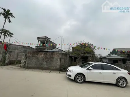 Cần bán lô đất diện tích là 333m có 100ont tại Lương sơn, Hòa Bình.