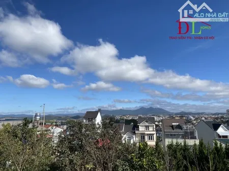 Bán đất hai mặt tiền Ngô Thì Sỹ phường 4 Đà Lạt thích hợp kinh doanh lưu trú.