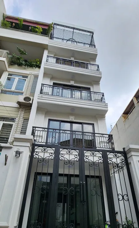 BỒ ĐỀ, LONG BIÊN DT 71M X 5T GARA Ô TÔ THANG MÁY,GẦN HỒ GIÁ CHỈ 23.6 TỶ