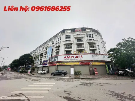 Bán nhà tòa văn phòng lô góc mặt phố Văn Khê 7 tầng thang máy diện tích 341m2 giá 164 tỷ