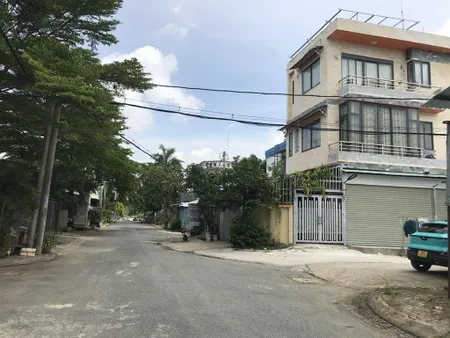 Đất giá 31tr/m2, dt 7,6*26m, 199m2, đường 10m, lê văn lương vào 100m, xã nhơn đức, nhà bè