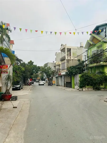 Bán lô 230m2 mặt đường phương khê, ngang 8,4m. vị trí đẹp