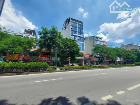 VIP! Mặt Phố Nguyễn Văn Cừ,Vị Trí Đẹp Cho Thuê 500 Triệu/năm, 70M2, 5 Tâng, Hơn 30 tỷ.