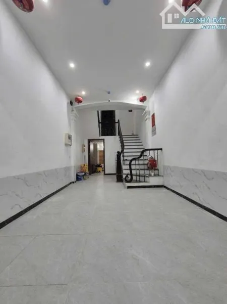 Nhà trương định. 5 tầng 6n 4vs. 44m