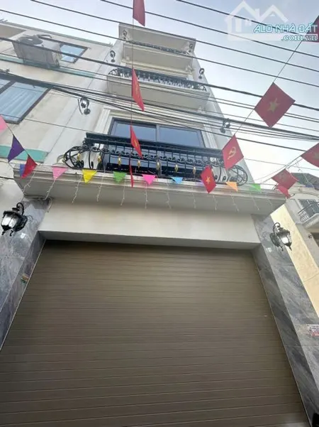 BÁN NHÀ VĂN QUÁN_PHÂN LÔ,Ô TÔ VÀO NHÀ_DÂN XÂY_2 THOÁNG_TIỆN ÍCH NGẬP TRÀN_46M² x3T_9 TỶ 75