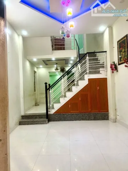 CẦN BÁN GẤP CĂN NHÀ ĐỂ CÓ TIỀN CHIA TÀI SẢN CHO CON HẠ CHÀO 150TR. GIÁ 2.950 TỶ.
