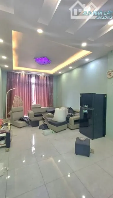 CHÍNH CHỦ CẦN BÁN GẤP CĂN NHÀ (200m2 8x24 Huỳnh Tấn phát)