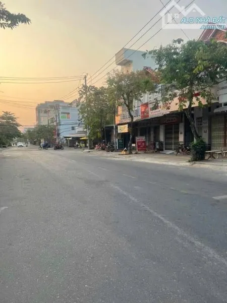 BÁN ĐẤT MẶT TIỀN ĐƯỜNG NGUYỄN TRI PHƯƠNG , CÓ SẲN 5 PHÒNG TRỌ ĐANG CHO THUÊ