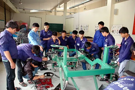 Sang nhượng trường kỹ thuật nghề tại Hà Nội. LH: 0399341930 Quang (Tin Hết Hạn)