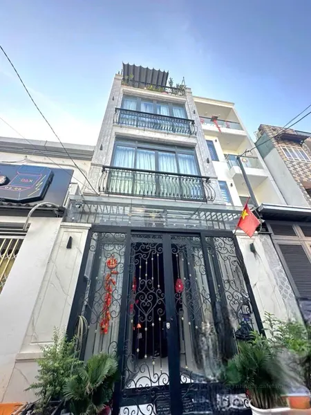 Nhà mới xây 4 tầng 3PN - 36,6 m2 (4,43 x 8,4) - hẻm xe hơi 5m. Chỉ 7,6 tỷ (Tin Hết Hạn)