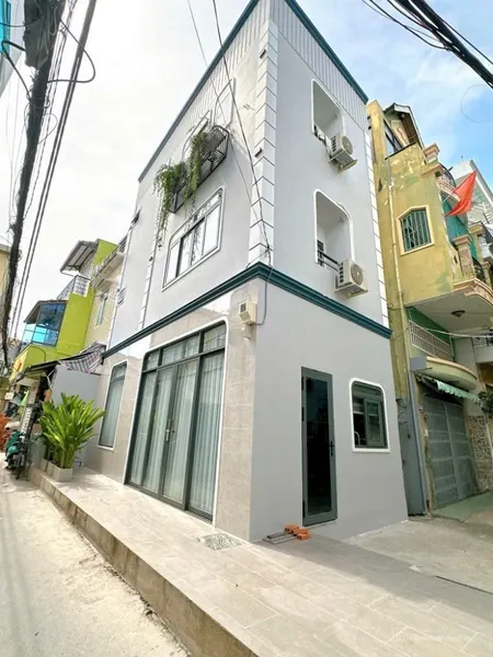 Căn góc 3 mặt - 46,7m2 (5 x 11) - 4 tầng - Nguyễn Thần Hiến. 5,450 tỷ (Tin Hết Hạn)