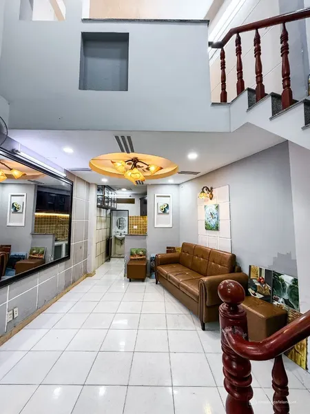 HOÀNG HOA THÁM PHÚ NHUẬN – 4 TẦNG BTCT - Ô TÔ CÁCH NHÀ 30M – DTS 94m2 - 3PN (Tin Hết Hạn)
