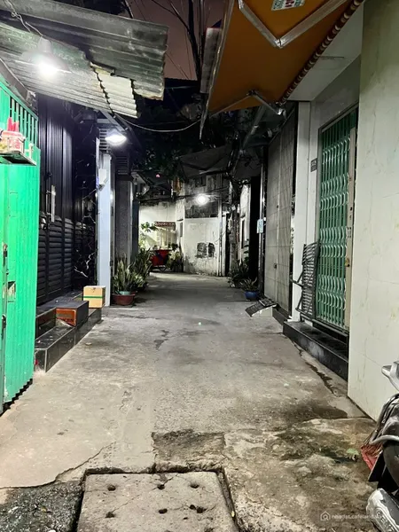 Quận 8-42m2- 4 tầng hẻm thông -tặng full nội thất chỉ hơn 4 tỷ (Tin Hết Hạn)