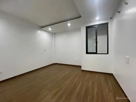 Siêu phẩm Hoàng Cầu, Đống Đa, 7 tầng thang máy mới xây ô tô đỗ cửa sát phố (Tin Hết Hạn)