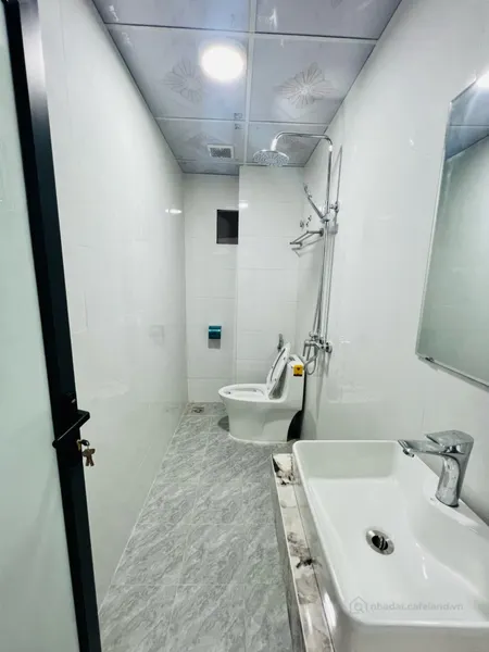 BÁN NHÀ MỚI 6 TẦNG – THANG MÁY – TRUNG TÂM ĐỐNG ĐA – Ở NGAY (Tin Hết Hạn)