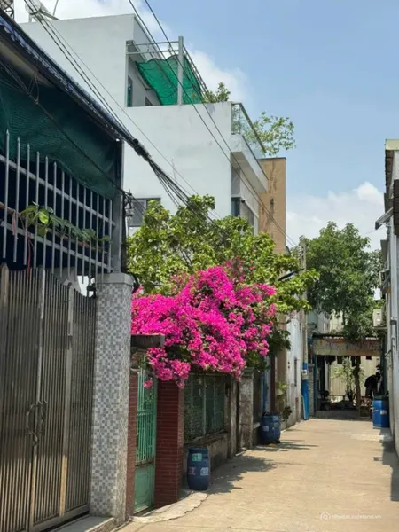 Nhà đẹp trung tâm Tam Bình cạnh mặt tiền Tô Ngọc Vân 60m2 nhỉnh 3 tỷ. (Tin Hết Hạn)