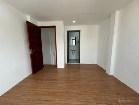 Cần bán gấp nhà đẹp Linh Xuân – giá tốt bất ngờ ngay chợ Linh Xuân. (Tin Hết Hạn)