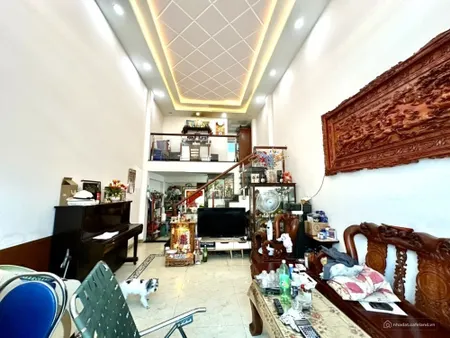 RỘNG ĐẸP- GIÁ RẺ-BÁN NHÀ 4.2 X 15- 2 TẦNG- SÁT MẶT TIỀN PHẠM VĂN BẠCH - TÂN BÌNH (Tin Hết Hạn)