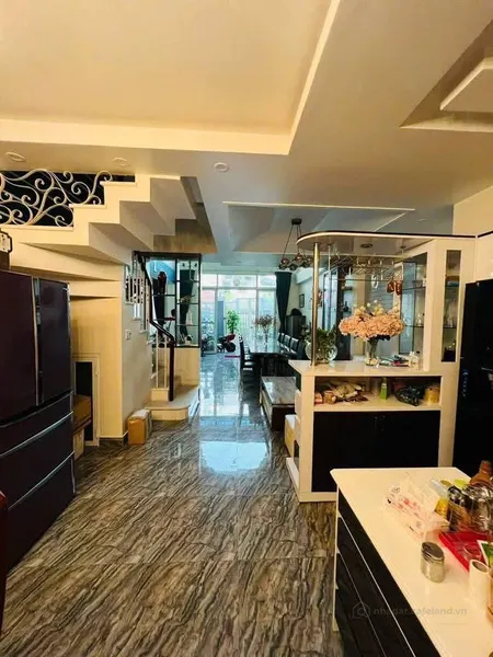 CHDV 5 tầng 6 PN - 81,4m2 (5,11 x 16,15) - Nguyễn Khoái. 12,4 tỷ (Tin Hết Hạn)