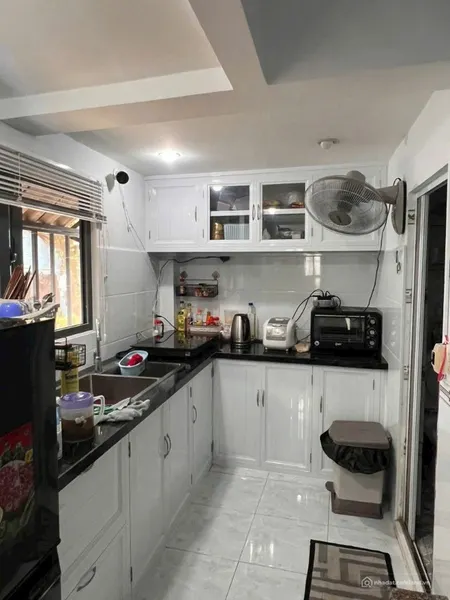 Bán Nhà 2 Mặt tiền, 1 trệt 1 lững 1 lầu, cách chợ Thủ Đức 400m. Giá 2,5 tỷ (Tin Hết Hạn)