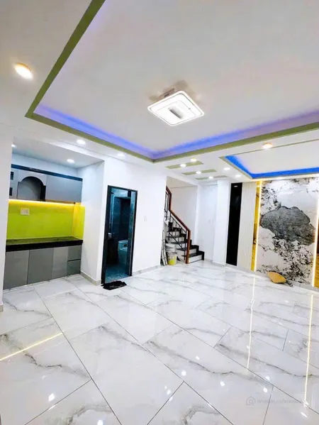 Nhà lung linh 3 tầng - 35,7 m2 (5,7 x 5,4) - Tôn Đản. 5,3 tỷ (Tin Hết Hạn)