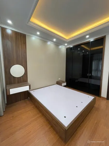 BÁN NHÀ THỤY KHUÊ – 38M², 4 TẦNG, MẶT TIỀN 6M – GIÁ 9.3 TỶ (Tin Hết Hạn)
