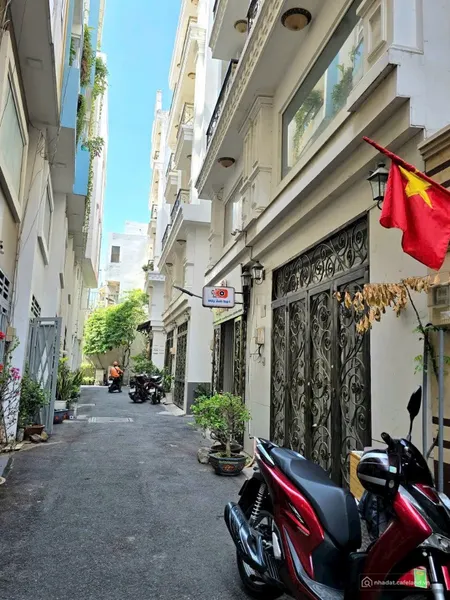 Bán nhà 5 Tầng khu phân lô đồng bộ ngay Phan Xích Long, 60m2 vuông vức, 7pn (Tin Hết Hạn)