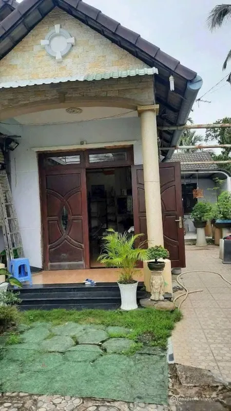 Bán nhà mái Thái 245m2 mặt tiền đường bình nhâm 01 giá tốt (Tin Hết Hạn)