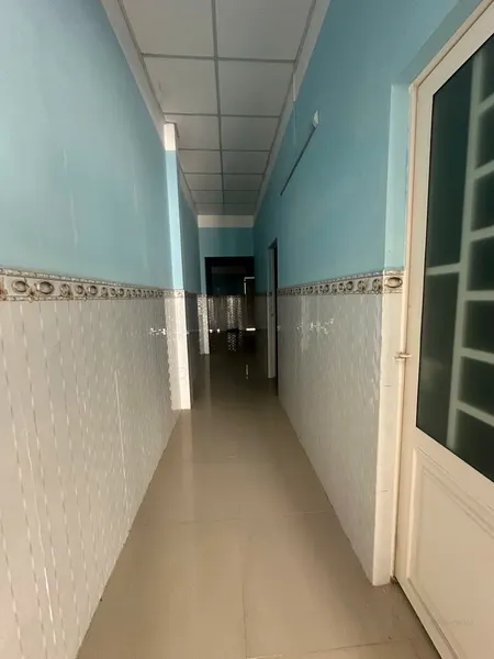 bán nhà 2PN, xã Mỹ Hạnh Nam, đường bê tông thông dân cư đông không mồ mã (Tin Hết Hạn)