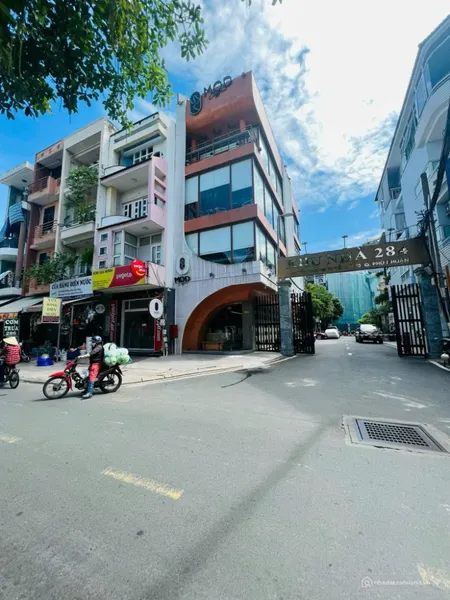Bán nhà góc 2MT cực kỳ thoáng MT Nguyễn Trọng Tuyển, phường 10, Q Phú Nhuận, DT (Tin Hết Hạn)