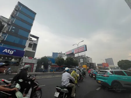Toà Nhà Văn Phòng 600m2 sàn. Đang cho Thuê 100tr/th. DT 6,5x12,5m (Tin Hết Hạn)