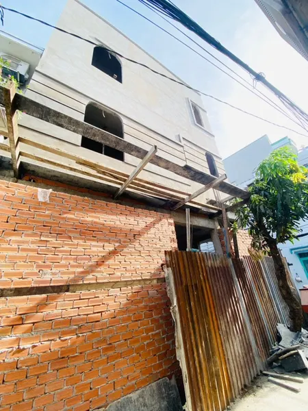 Quận 8-3 tầng 4PN giá chỉ nhỉnh 3 tỷ. (Tin Hết Hạn)