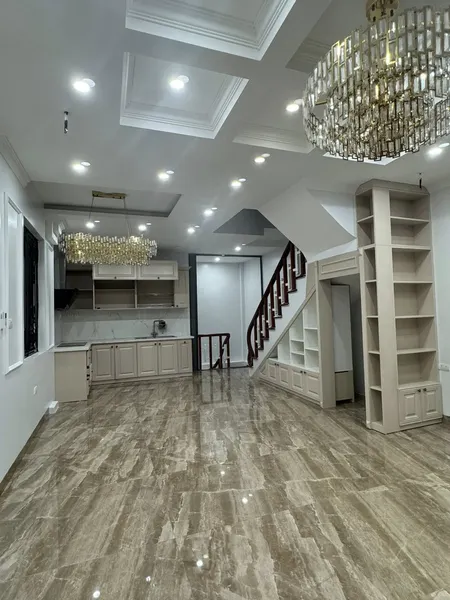 Lô góc Bồ Đề, Long Biên full nội thất ở ngay, ngõ thông ô tô qua nhà