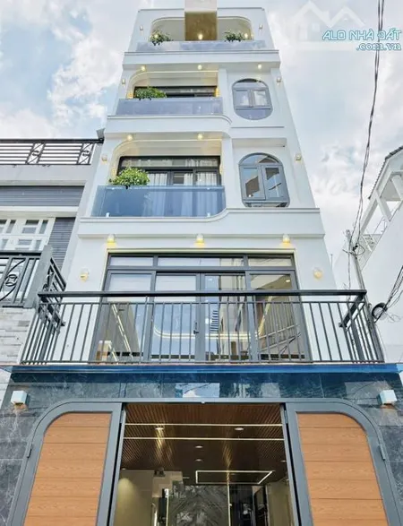GIẢM SÂU BÁN LỖ NHÀ NGÔ TẤT TỐ,BÌNH THẠNH-GIÁ:3,89TỶ/70,2m2(4,5x15,6m).SỔ NỞ HẬU.