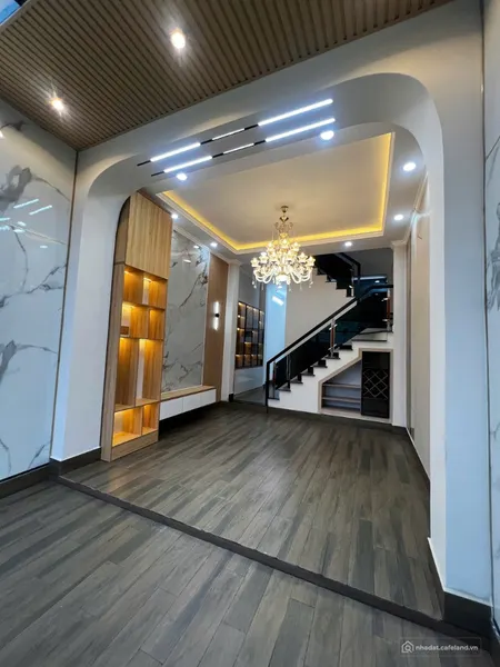 BÁN NHÀ 1 TRỆT 2 LẦU SHR MẶT TIỀN KINH DOANH THỚI TAM THÔN , HÓC MÔN