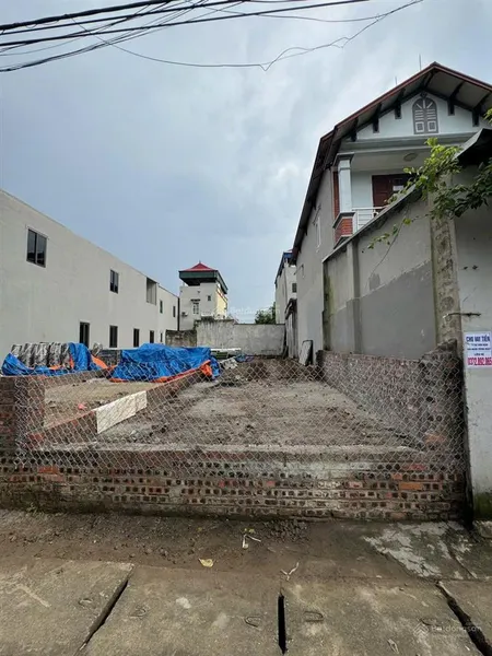 Nhỉnh 3 tỏi tại quang minh, hà nội. đường 2 oto tránh nhau thoải mái. ngay sát vành đai 4