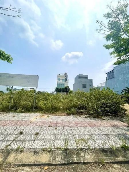 Bán gấp lô đất 100m2, ngay nam hòa xuân, thuận tiện xây cho thuê căn hộ