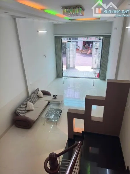 Cần Bán Nhanh Căn Nhà 1 Trệt 3 Mê Mặt Tiền Đường Xô Viết Nghệ Tĩnh BMT