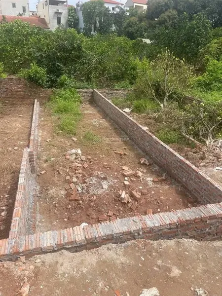 Bán 35m2 đồng nhân đông la ngõ 2.5m ô tô vào gần đất giá 3.05 tỷ. 0983 477 ***
