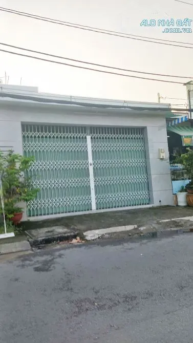 MTKD lô góc chợ An Dương Vương P16 Q8, 220m2 ngang 6.3m nở hậu, dòng tiền 261tr, 19 tỷ TL