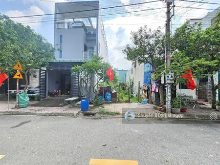 Bán đất ngay ngã tư chiêu liêu. dt 92m2 thổ cư 100% shr ở tân bình, dĩ an . giá chỉ 2,25 tỷ