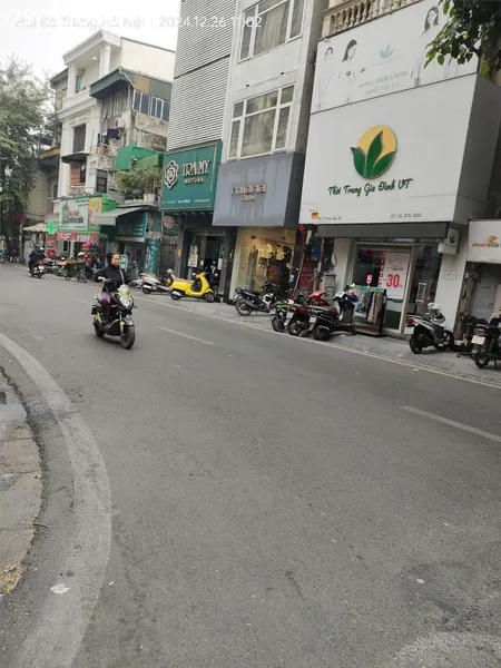 3 ngày 4 khách đàm phán mặt phố Phúc Tân 40m/43m, 3 tầng, mặt tiền 3.4m, 12 tỷ Hoàn Kiếm.