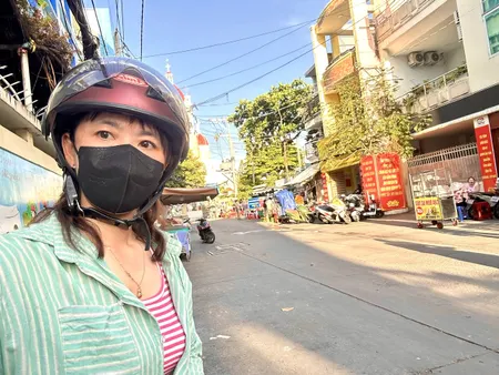 NHÀ BÁN ĐƯỜNG XÓM CHIẾU - XE HƠI NGỦ TRONG NHÀ- QUA TÔN THẤT THUYÊT, NGUYỄN TÂT THÀNH,