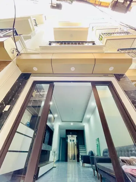 HIẾM! Siêu Phẩm Tam Trinh - 5 Tầng Thang Máy, Diện tích rộng, Gần Ô Tô, Giá Tốt Nhất KV