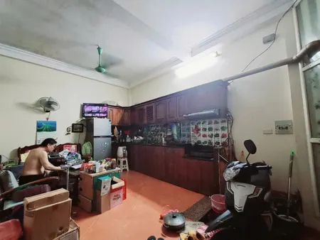 Bán Nhà Phan Kế Bính 33m2. 5 tầng. mặt tiền 5.8m. giá 9.2 tỷ Ba Đình Hà Nội