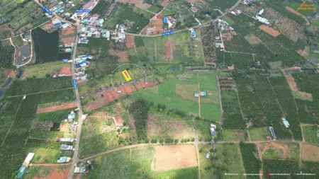 Bán lô đất đẹp Phường 2, Bảo Lộc (Đambri cũ) cách nhà hàng Huyền Trang 300m.