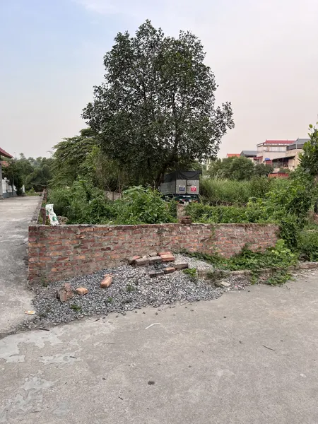 Đất mặt đường liên thôn
