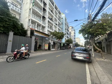 Q7 , 145m2 đất mặt tiền đường 14m xây dựng cao tầng